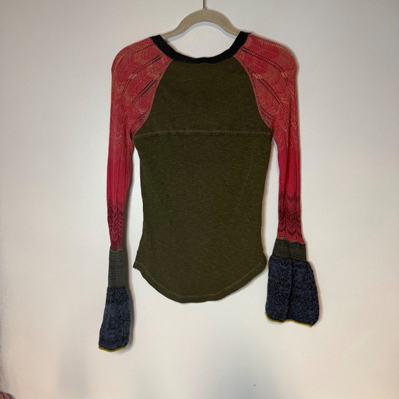 Free People Sunshine Thermal Bell Sleeve V Neck Multicolor Boho - Picture 8 of 8
